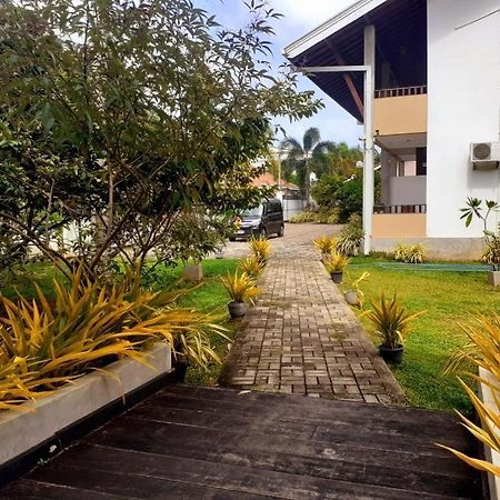 Sunrise Palace Negombo Exterior photo