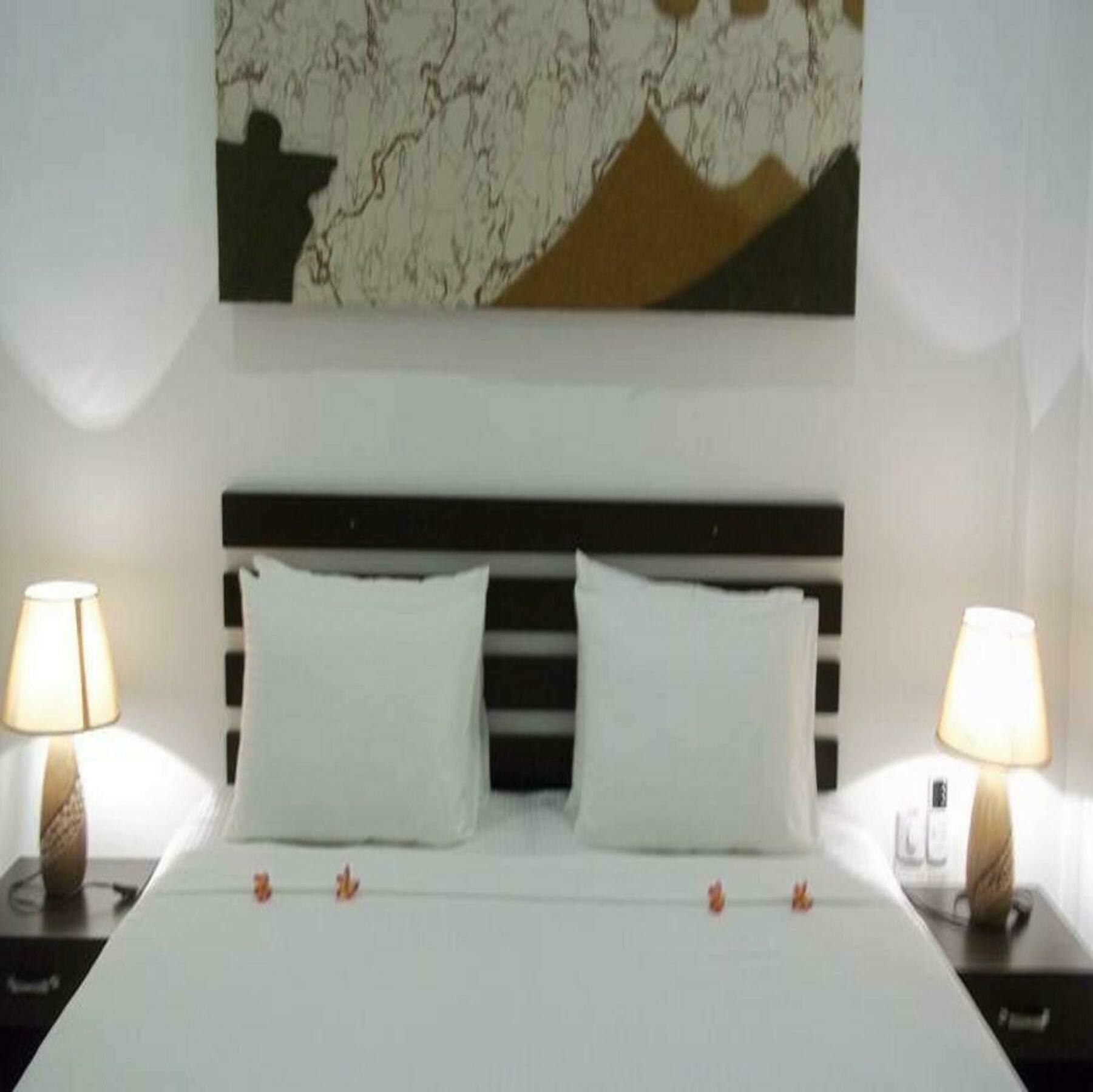 Sunrise Palace Negombo Exterior photo